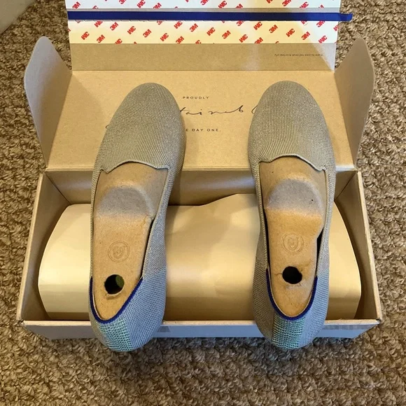 Rothy’s SUPER RARE- 2018 Black Friday Release - Iridescent Loafers- 10.5 🦄 - Picture 2 of 8